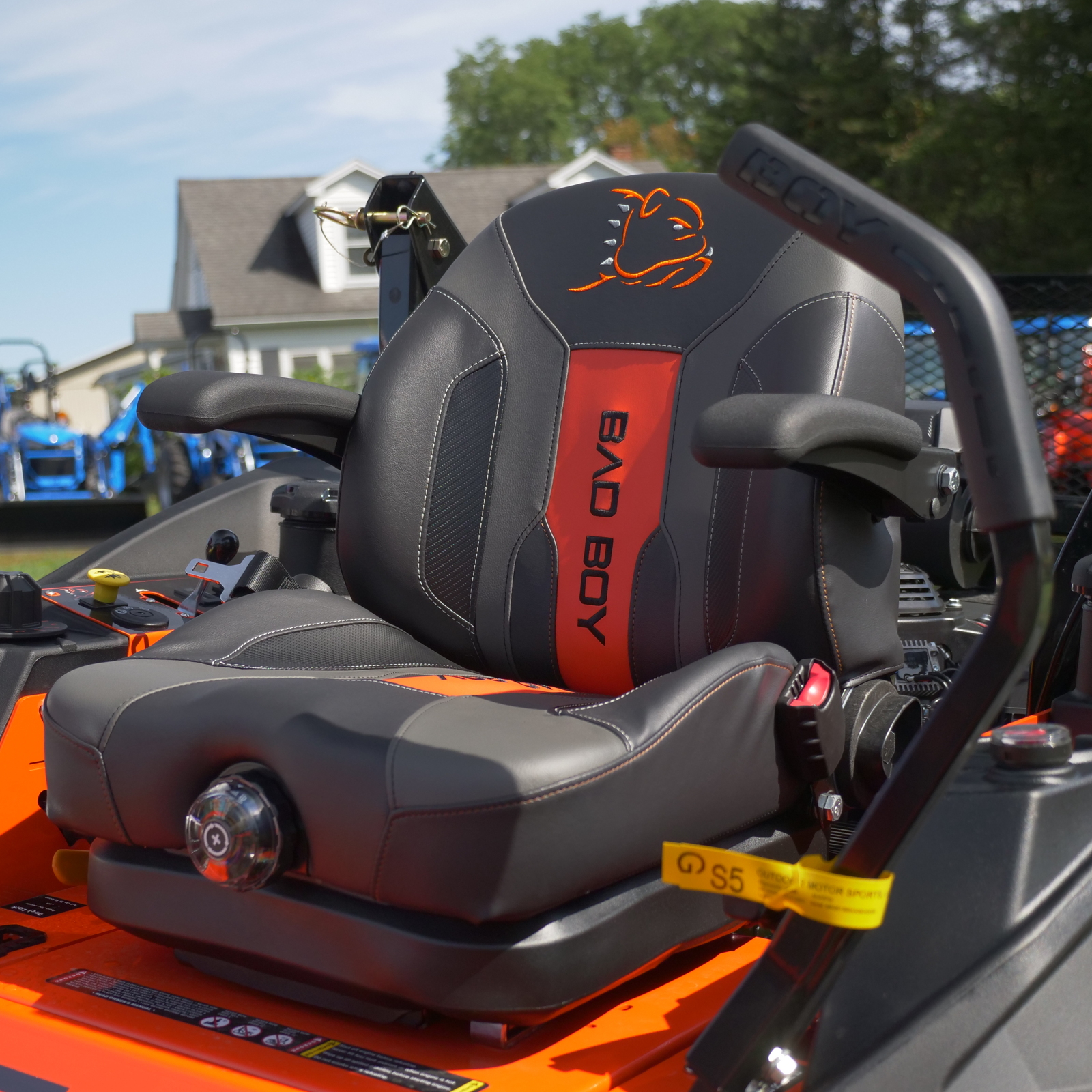 2024 Bad Boy Mowers ROGUE 61